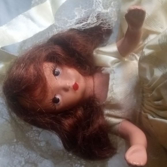 Collectible Vintage Nancy Ann Storybook Snow Queen #172 Jointed Doll - Picture 3 of 13